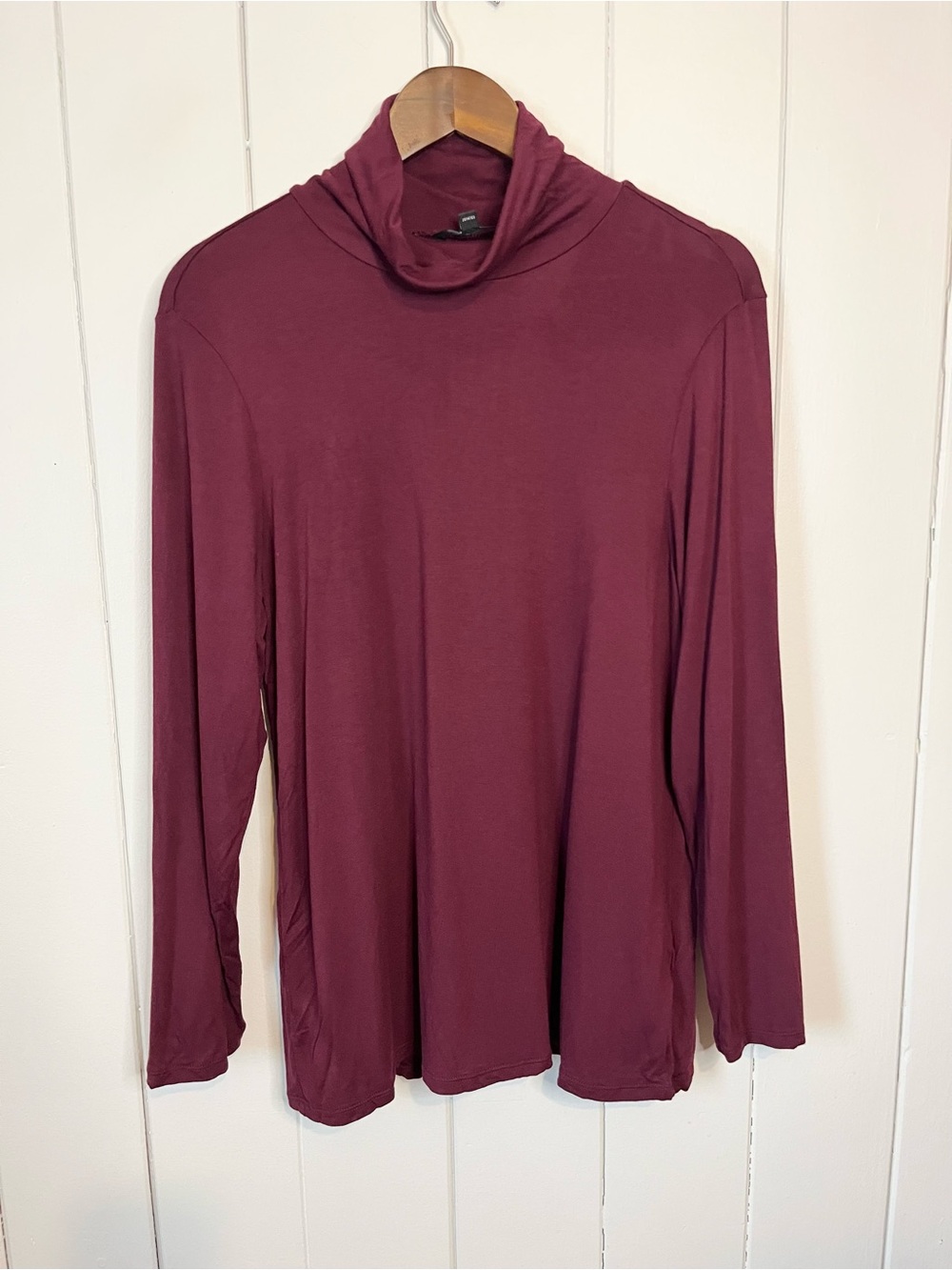Talbots Maroon Turtle Neck. Size XL.